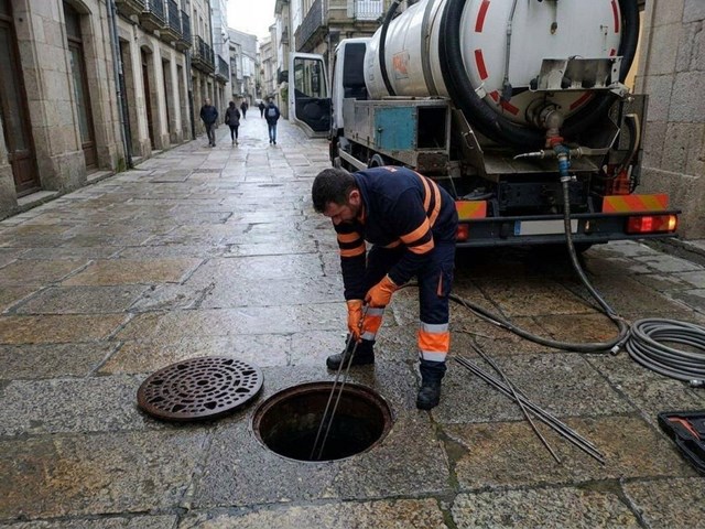 Así resolvemos tu urgencia: desatascos 24 horas en Muros
